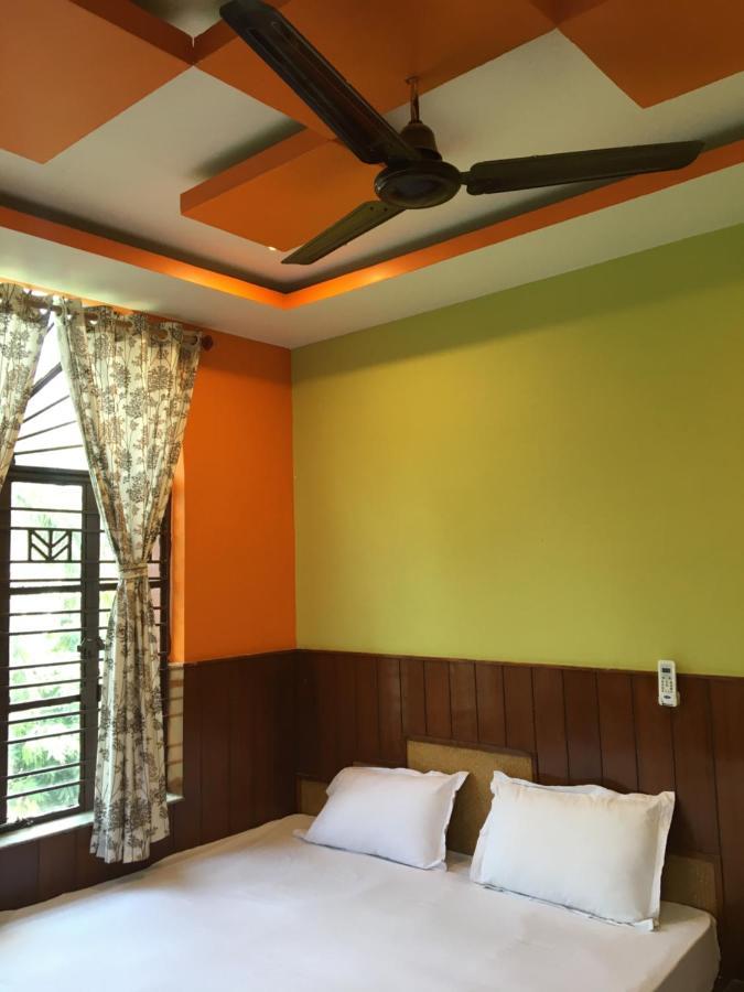 Whispering Woods Inn Bolpur Exterior photo