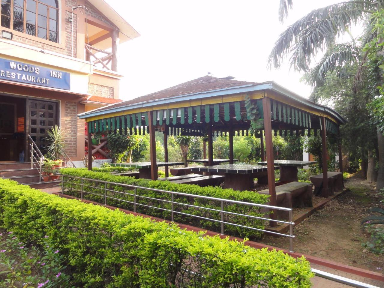 Whispering Woods Inn Bolpur Exterior photo